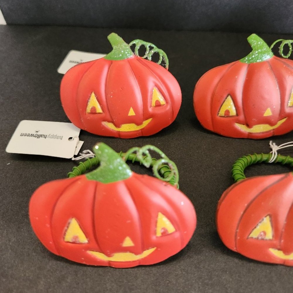 New With Tags Halloween Metal Pumpkin Napkin Ring Holders - Picture 2 of 5
